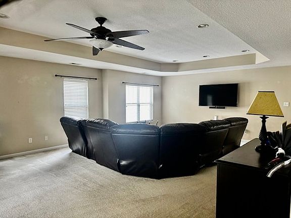 4th image of 949 Turtle Pond Ln