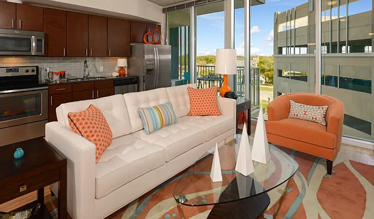 Skyhouse Orlando — Photo 23