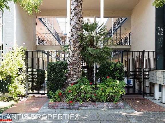 2nd image of 420 S 3rd St APT 02