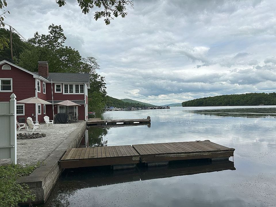 Docks & concrete landing