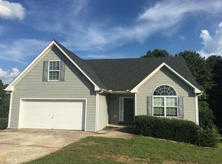 213 Calico Loop, Grantville, GA 30220
