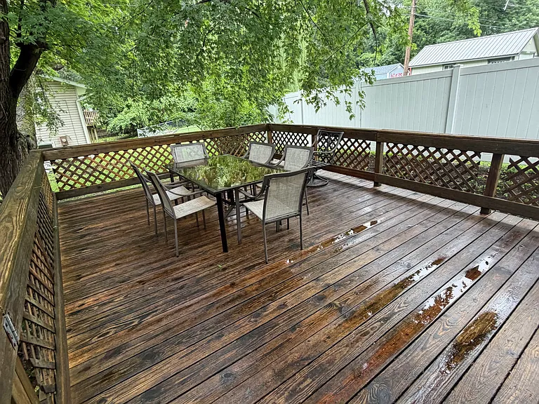 3260 E Prairie St — Photo 2