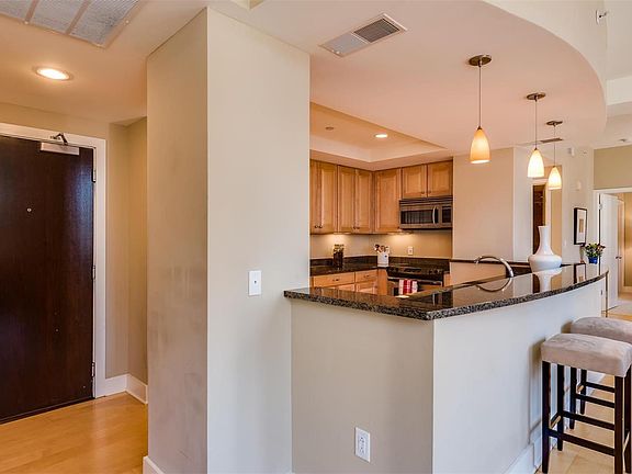 3rd image of 314 N Broadway Ave #1702