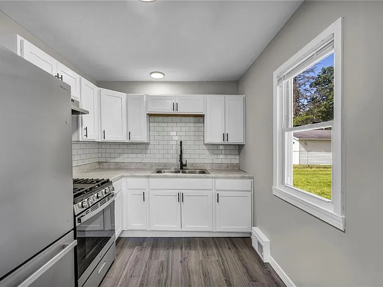 1291 Hardesty Blvd — Photo 5