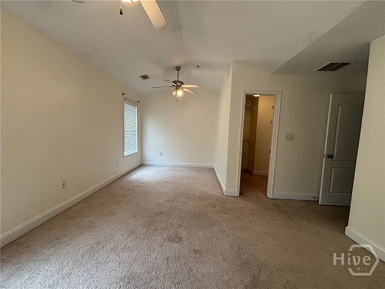 409 Whitehall Rd — Photo 8