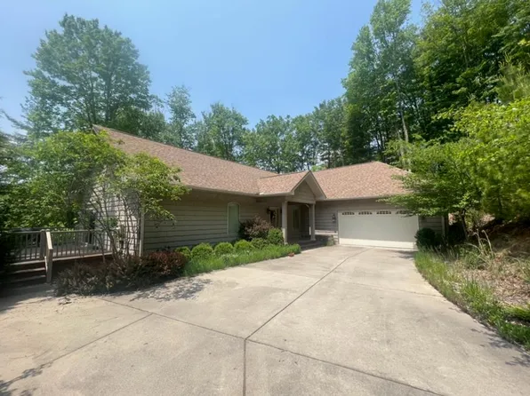 159 Charles Ln, Daniels, WV 25832