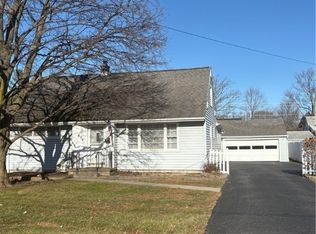 850 Page Ave, Lewiston, NY 14092