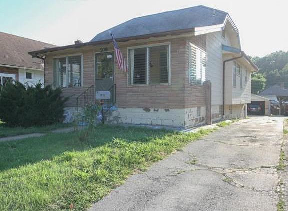 2nd image of 508 Lawn Ave