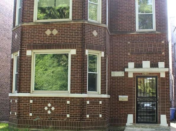 9015 S Muskegon Ave, Chicago, IL 60617