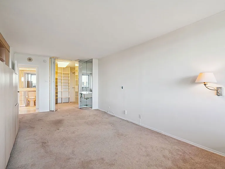 2401 Pennsylvania Ave #15A2 — Photo 14