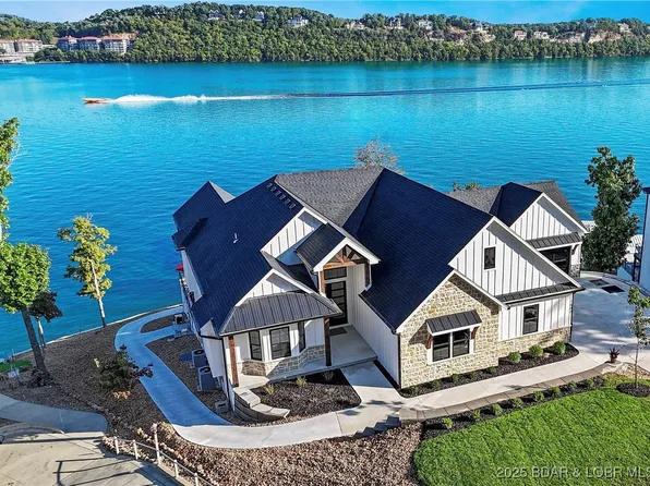 1603 Grand View Dr, Sunrise Beach, MO 65079