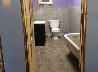 1114 Temple St, Hinton, WV 25951