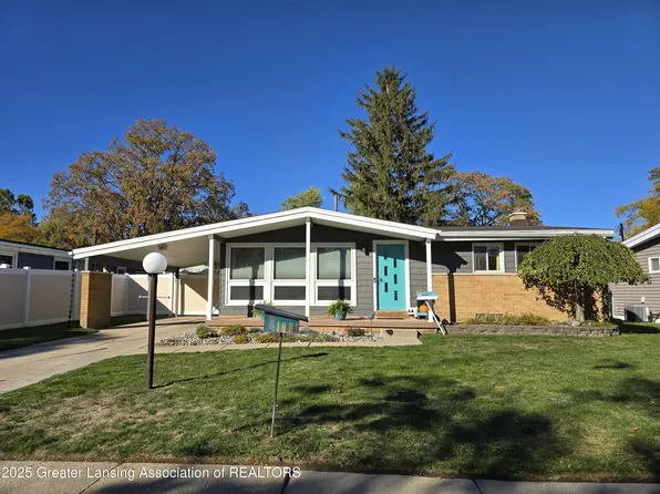 2511 Gay Ln, Lansing, MI 48912