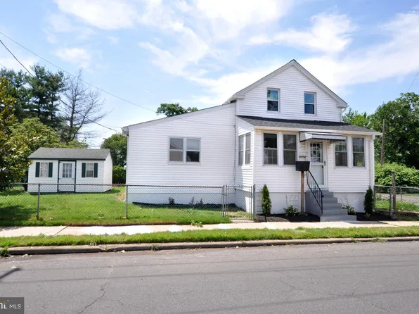 316 N Fairview St, Riverside, NJ 08075
