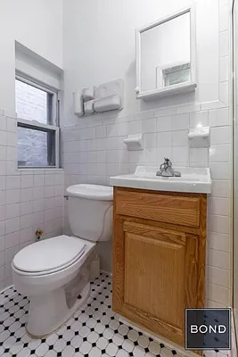 Rented by Bond New York | media 21