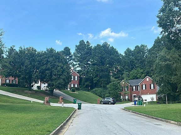 4th image of 1861 Benick Dr