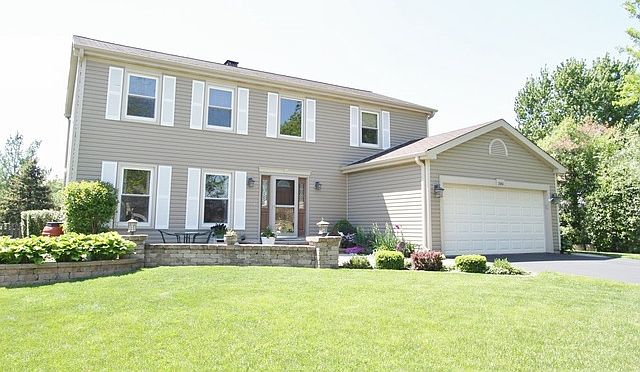 1st image of 304 Oakbrook Ct