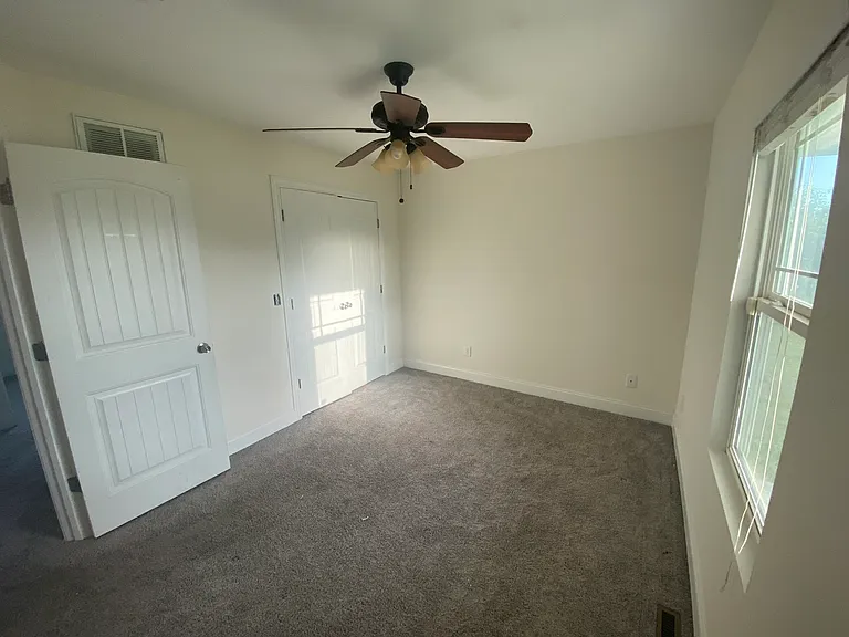 2216 Annie Baxter Ave — Photo 10