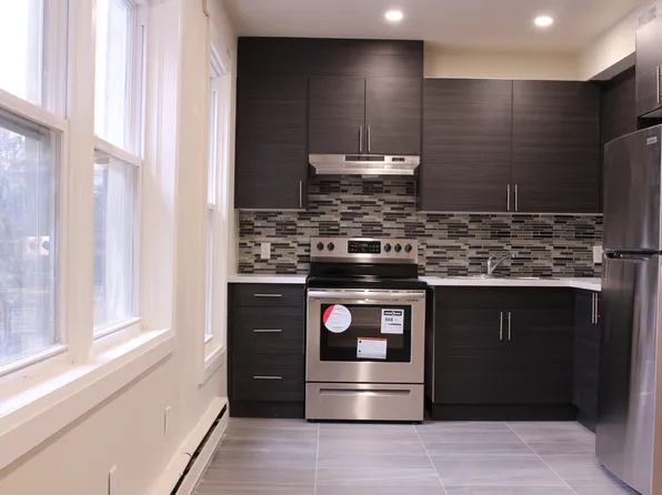 89 Ofield Rd, Hamilton, ON L8S 2M8