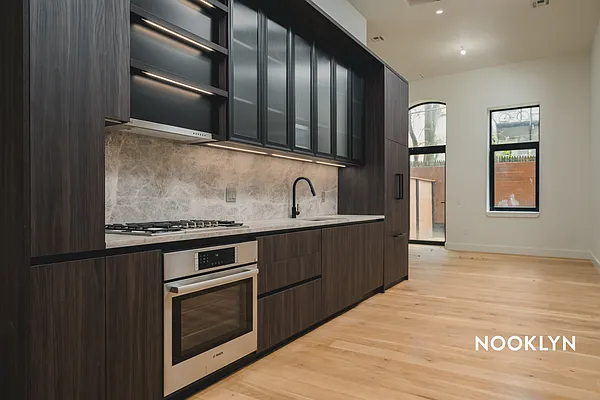 Rented by Nooklyn NYC LLC | media 38