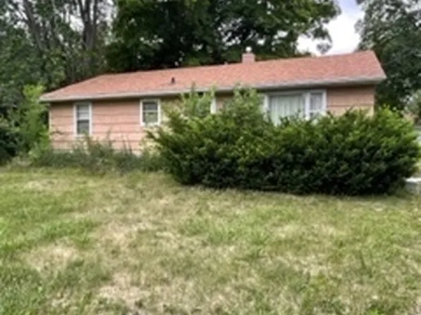 134 1/2 W 2nd St, Streator, IL 61364