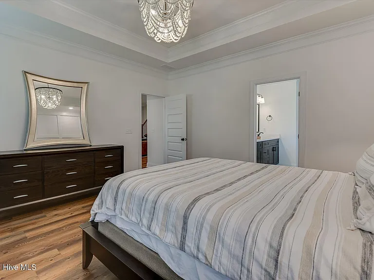 2049 Warbler Dr — Photo 25