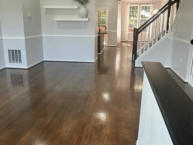 18204 Coachmans Rd — Photo 2