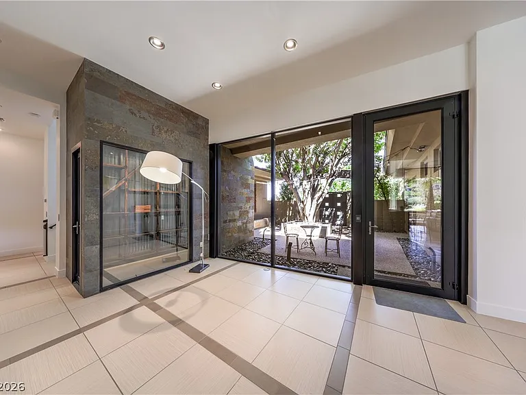 1501 Foothills Village Dr — Photo 10