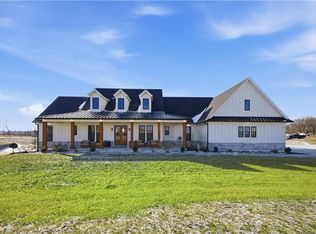 2 SE Woodview Dr, Saint Joseph, MO 64507