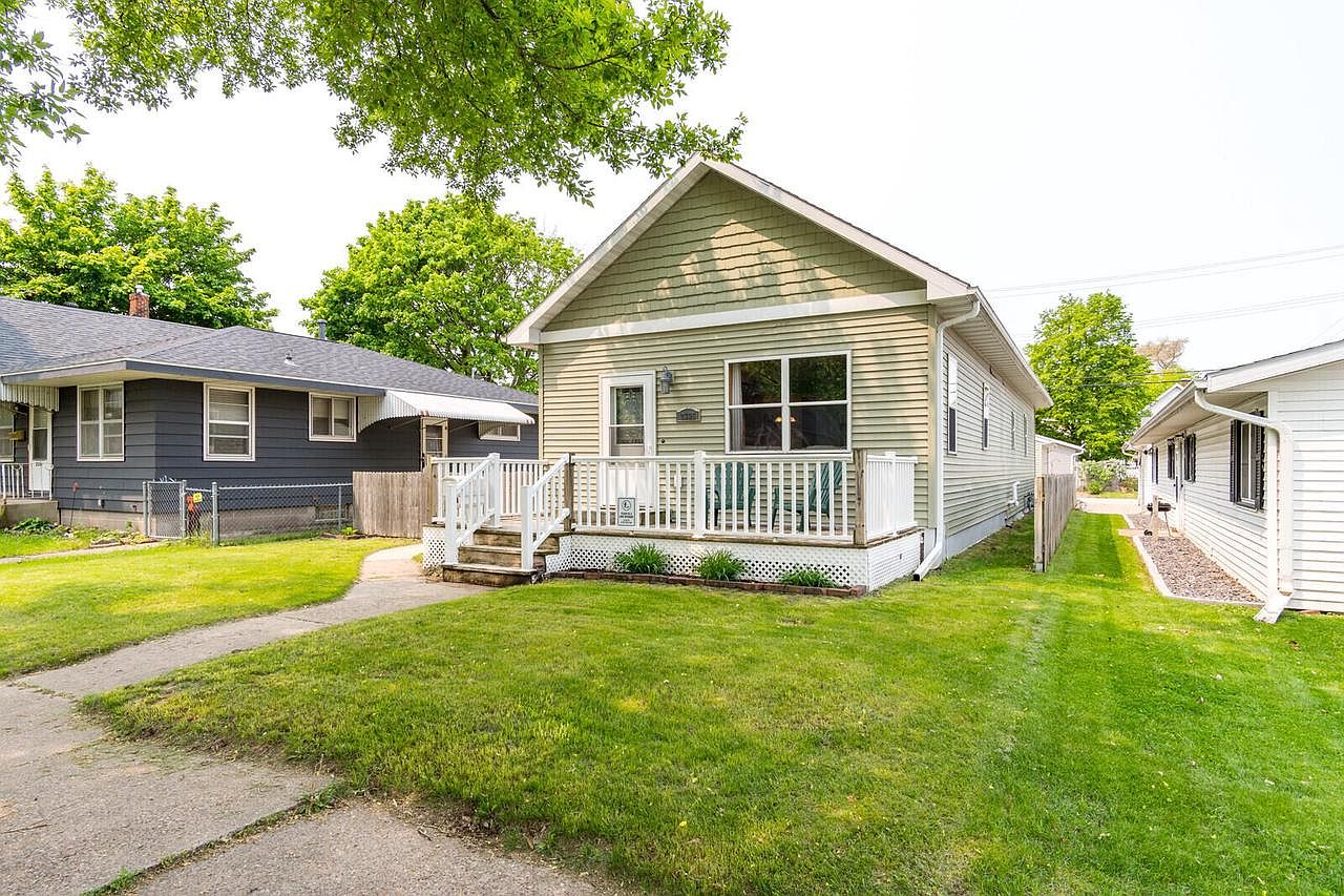 2335 Prospect STREET, La Crosse, WI 54603 Zillow