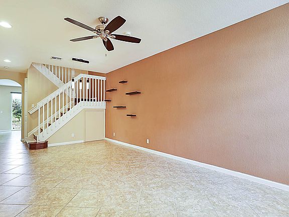 5th image of 7365 Briella Drive