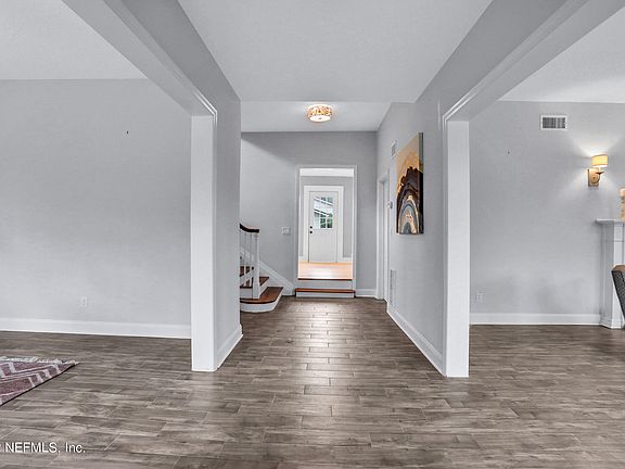 2nd image of 1847 GREENWOOD Avenue