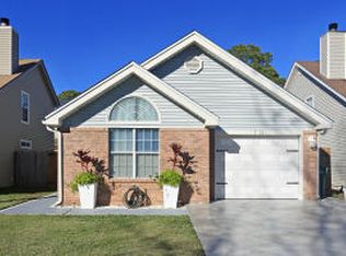 1711 Colonial Ct, Fort Walton Beach, FL 32547
