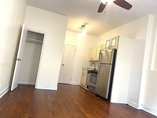 Rented by Oxford Property Group | media 11