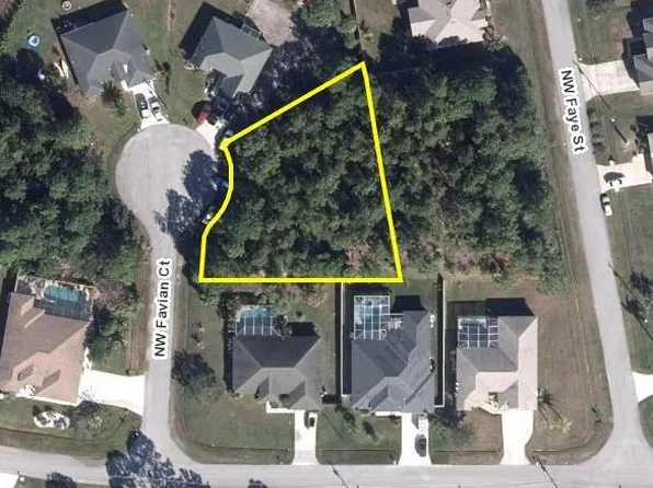 6457 NW Favian Court, Port St Lucie, FL 34986