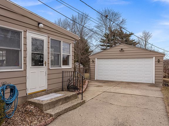 5th image of 3519 Crosby St