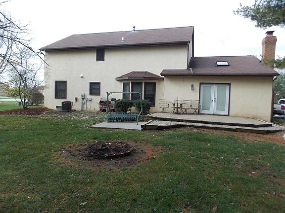 4th image of 10167 Fairfax Dr