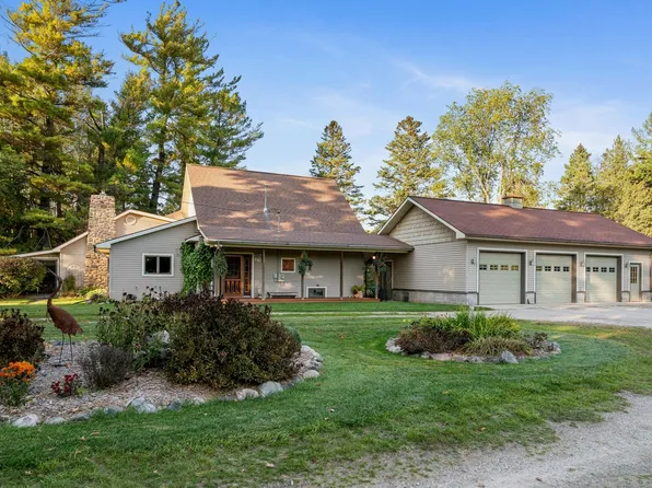 5041 Reams Rd, Alanson, MI 49706