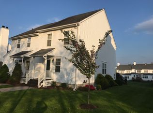 17 Kings Way, Pawling, NY 12564