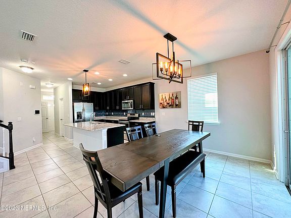 3rd image of 7036 Emsley Cir