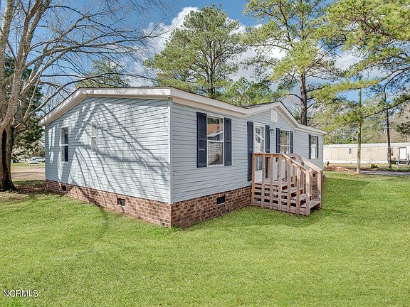 3rd image of 1570 Charter Drive