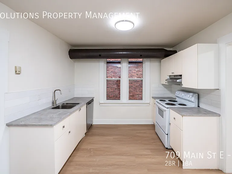 709 Main St E #4 — Photo 15
