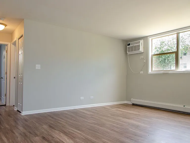 Linden Park Apartments — Photo 65