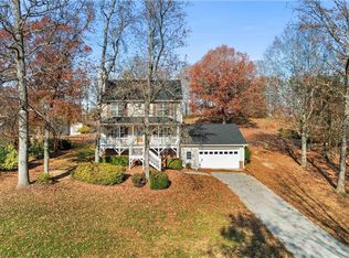 139 Creek Meadow Dr, Lexington, NC 27295