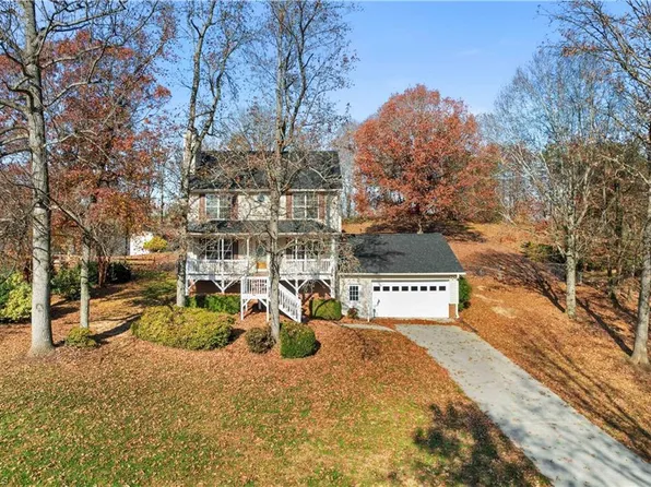 139 Creek Meadow Dr, Lexington, NC 27295