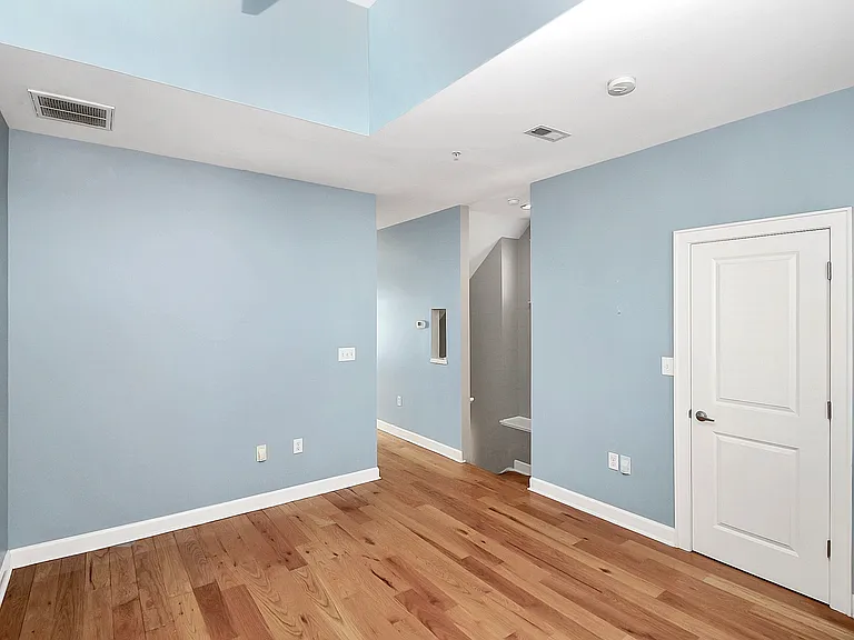 608 Garden District Dr #1 — Photo 7