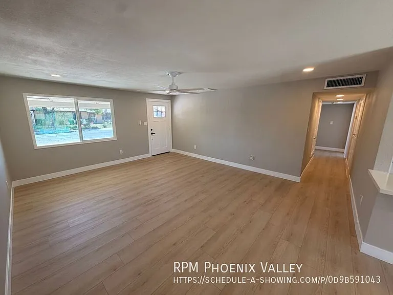 3902 E Joan De Arc Ave — Photo 3