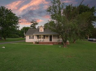 1304 Fairfield Pike, Shelbyville, TN 37160