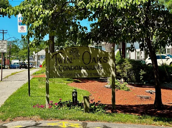1205 Grafton St #B18, Worcester, MA 01604