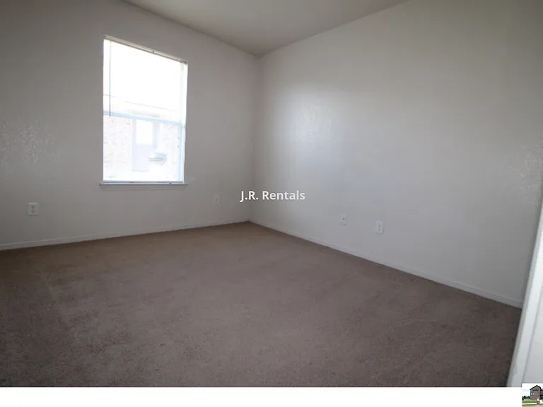 2915 Sunflower Trl #B — Photo 16
